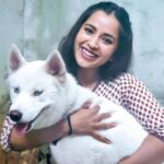 Komalee Prasad Instagram - He is definitely dominating me in every frame. Yet another twilight with @whitehuskywolf ❤️✨ Thank you so much for these pictures with you're boy KC ! @krishnamoturu 🤗