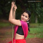Komalee Prasad Instagram - The rain told her , "one day a love will find you and show you what love is meant to be" GIRL IN THE RAIN ♥️ 📸@aswin_jayachandran 👗 @rekhaboggarapu #girlinsaree #teluguactress #tamilactors #southindianactress