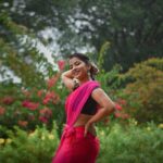 Komalee Prasad Instagram - GIRL IN THE RAIN ♥️ 📸 @aswin_jayachandran Hill Palace, Tripunithura