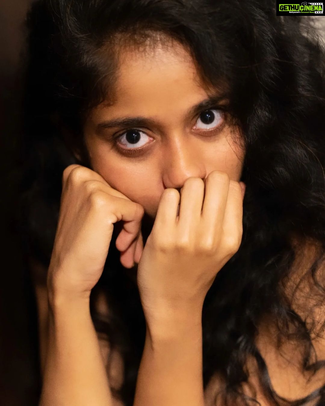 Krisha Kurup Instagram - #roomer . . . 📸: @santosh_untitled