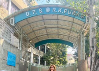Kriti Sanon Instagram - Back to school! 🏫 After 15years!! Such a proud feeling to be back to my school to promote my film #Bhediya 🐺!! Nostalgic! 🥹🥹 D.P.S. R.K.Puram has given me a lot.. it truly shaped the person I am today! And it was the best feeling to come back to say “I made it!” 💃🏻❤️ #AlwaysADipsiteAtHeart