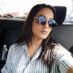Krutika Desai Khan Instagram - 🫶🏻 #krutikadesai #kd #bossbabe #selflove #gratitude #positivevibesonly #happiness #peace 🤍