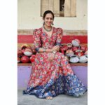 Krutika Desai Khan Instagram - 🪐♥️ Wearing - @sassafrasindia #krutikadesai #kd #actor #nomakeup #look #indowestern #outfit #festive #season #traditionalwear #beautiful #pretty #indian #television #ads #films #happiness #positivevibes #spreadlove ♥️ Grateful & Blessed
