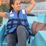 Krutika Desai Khan Instagram - Love me or hate me, That’s me 🤷🏻‍♀️💗 #mansar #lake #boating #reels #reelitfeelit #spreadlove ♥️