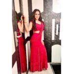 Krutika Desai Khan Instagram - A little more self love this year ✨🌹 . . . . #krutikadesai #dhami #colors #ssk2 #selflove #red #outfit #selflove #live #love #laugh #stayblessed #positivevibes #spreadlove ♥️