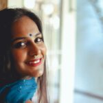 Lakshmi Priyaa Chandramouli Instagram – Summa oru photo. Happy weekend y’all! 

Photo by dearest @_shrvn 

#GratitudeAlways #photoshoot #FriendsWithTalent #LakshmiPriyaaChandramouli #ActorsLife #SummaOruPose #Punnagai #Indian #TamilPonnu Chennai, India