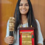 Lakshmi Priyaa Chandramouli Instagram - A big thanks to the Tamil Nadu Film Director's Association for felicitating all the National Award Winners and Thank you very much @radhakrishnan_parthiban sir for the additional surprise felicitation! #NationalAwardWinners #68thNationalFilmAwards #BestSupportingActress #BestTamilFeatureFilm #BestEditor #SivaranjaniyumInnumSilaPengalum #LakshmipriyaaChandramouli #Gratitude #ThankYouUniverse #ThankYouPost #AVasanthSaiFilm Chennai, India