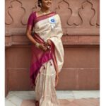 Lakshmi Priyaa Chandramouli Instagram - 68th National Films Awards Ceremony! Styled by @themis_vanessa Blouse by @soul__spectrum Jewellery @manjushaa_jewelry Makeup and Hair by @ramilamuktan_makeup_artist Photos by @venkataraghavan.s #NationalAwards2020 #68thNationalAwards #VigyanBhawan #BestSupportingActress #SivaranjaniyumInnumSilaPengalum #BestFeatureFilmInTamil #DressUp #LakshmiPriyaaChandramouli #GratitudeAlways Vigyan Bhawan