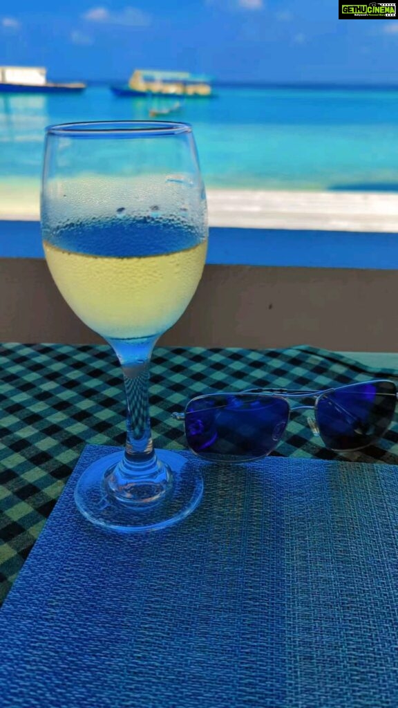 Lakshmi Priyaa Chandramouli Instagram - Maldives being just so beautiful! 😍 Thank you @pickyourtrail and @cocogirimaldives ! #UnwrapTheWorld #LetsPYT #PickYourTrail #CocoGiriMaldives #BeautifulViews #AnniversaryHoliday #BeachHoliday #TravelReels #Gratitude #GratefulForThisExperience #TravelWithRoo #IndianOcean #Maldives #AfternoonsAtMaldives Cocogiri Island Resort
