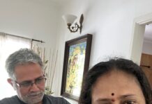 Lakshmy Ramakrishnan Instagram - Guess many do this for their partners and children❤️ share some cute pics guys, let us celebrate these #RealMen in our lives , who don’t have any insecurities whatsoever @DrRamakrishnan8 inspite of the health crisis at home, we manage to steal some romantic moments🥰