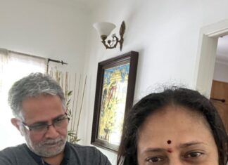 Lakshmy Ramakrishnan Instagram - Guess many do this for their partners and children❤️ share some cute pics guys, let us celebrate these #RealMen in our lives , who don’t have any insecurities whatsoever @DrRamakrishnan8 inspite of the health crisis at home, we manage to steal some romantic moments🥰