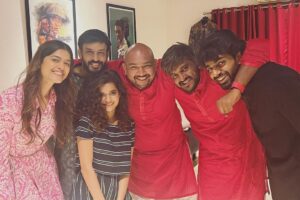 Leon James Instagram - These people ❤️🥹 #OriDevuda 

@ashwath_marimuthu @vishwaksens @mipalkarofficial @asha.bhat @venkateshkakumanu @pvpcinemaoffl @vidhuayyanna @vamsikaka @dileshashafa @prashanthgunasekaran @roshan162 @the_rudraraju @shivani.shettyehmua