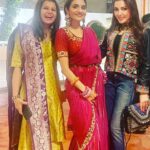 Madhoo Instagram - @kaykasshanpatel @ishitajain79 💜💜💜💜💜