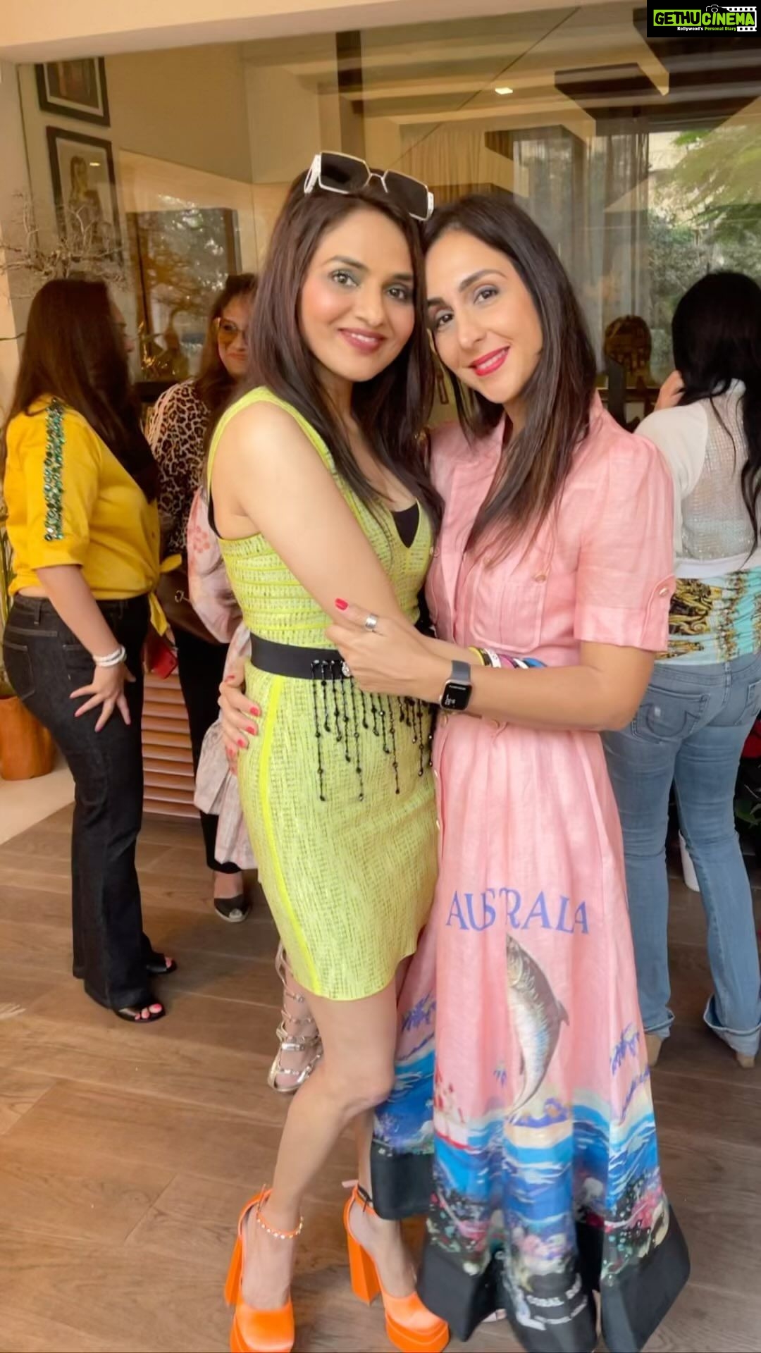 Madhoo Instagram - #partycontinues #fabulous @bonita_bulchandani ❤️❤️❤️❤️❤️❤️ @ramonanaarang @ @tanazdoshi @gopika_mirchandani sharmillakhanna @ritikavardhan @kaykasshanpatel @rhea100 @gayatrikhannasabharwal @artisurendranath @roublenagi