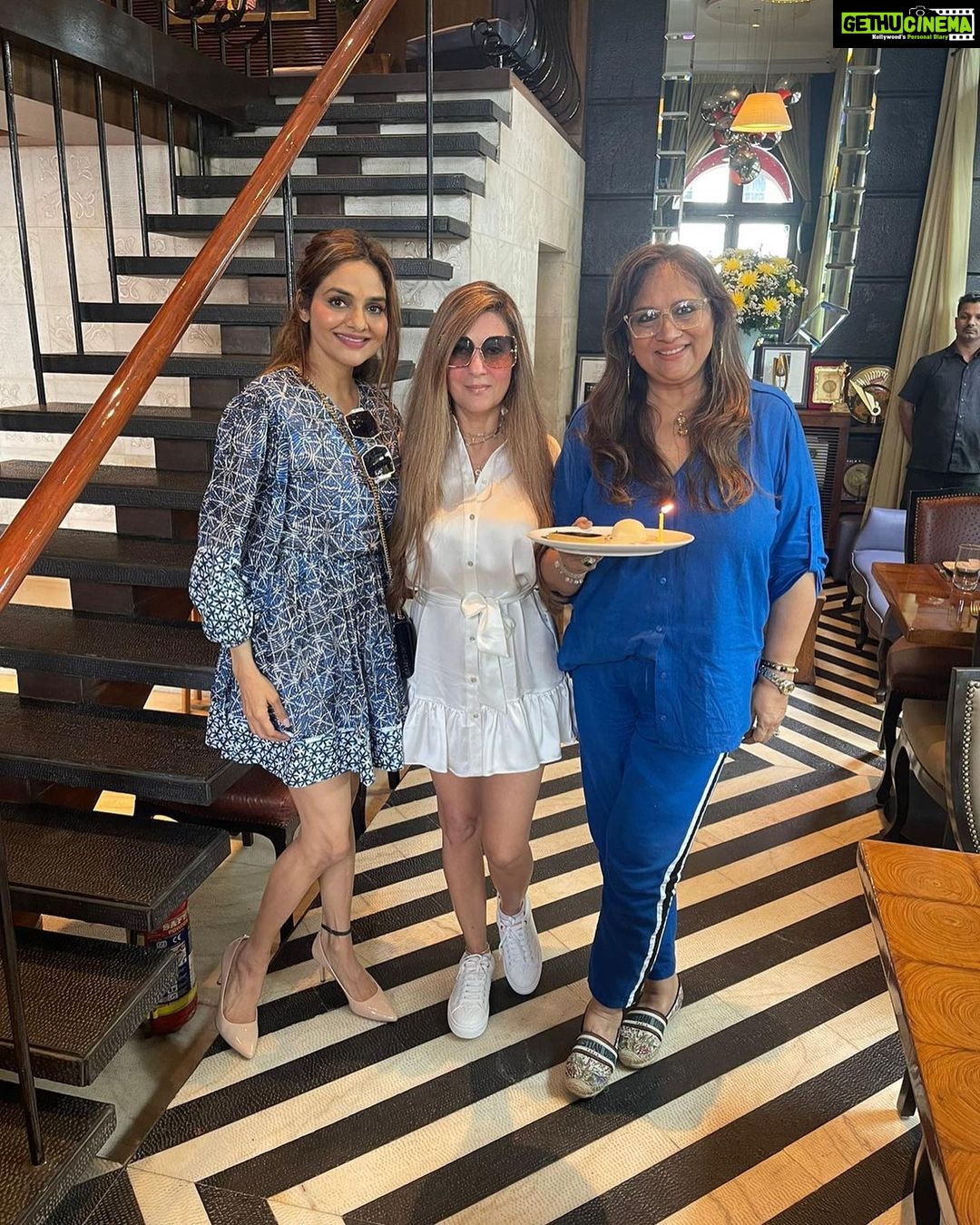 Madhoo Instagram - Happy happy birthday dearest @lailalamba 💜💜💜💜💜