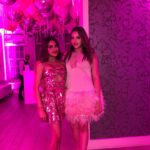 Madhoo Instagram - #birthdayweek @keiashahh @ameyaashah #celebrations continue #pink party #blessed love u both my babies and always babies