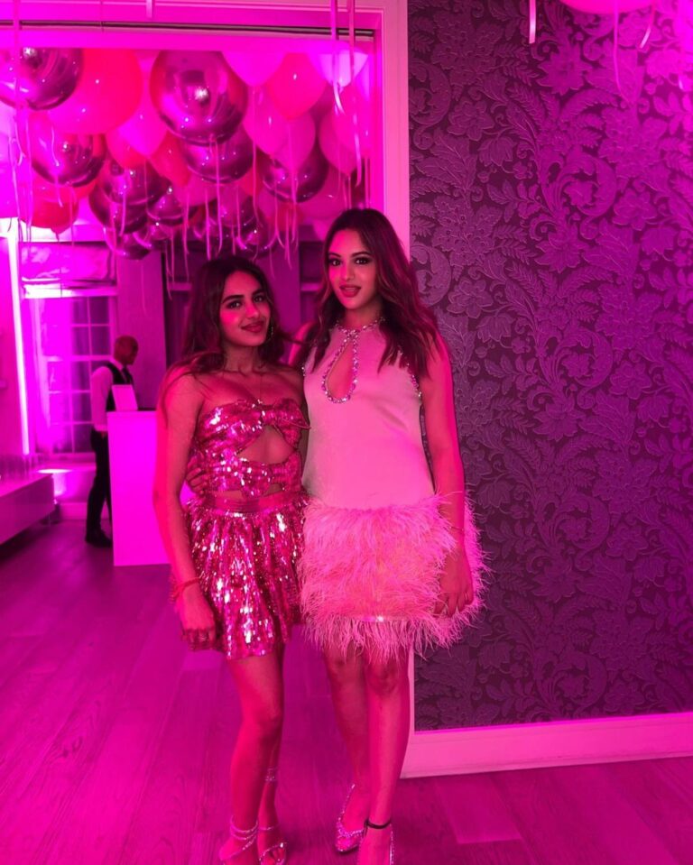 Madhoo Instagram - #birthdayweek @keiashahh @ameyaashah #celebrations continue #pink party #blessed love u both my babies and always babies