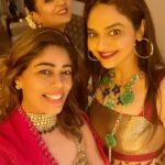 Madhoo Instagram - #morefabulousness @renubhandarkar @simplysheeba @bhagyashree.online @divyadutta25 Mumbai, Maharashtra