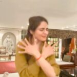 Madhoo Instagram - #amittrivedimusic MUJH KO TO MUJH SE ZYADA MUJH SE PYARA KOI NAHI LAGDA …. 💃💃💃💃💃 #shakeitoff
