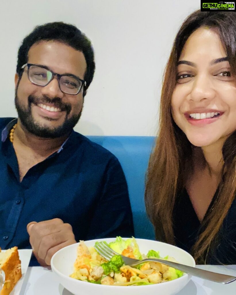 Madonna Sebastian Instagram - Done with Discussions over some good food !! @identity_themovie #IDENTITY2023 #CharacterChats #TheFemaleLead Frenchtoast Kacheripady