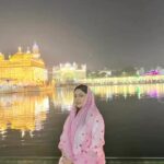 Malavika Instagram - May Guru Nanak Dev Ji’s wisdom guide and motivate us to become better human beings❤️ Happy Gurupurab 2022🙏🏼 The Golden Temple, Amritsar