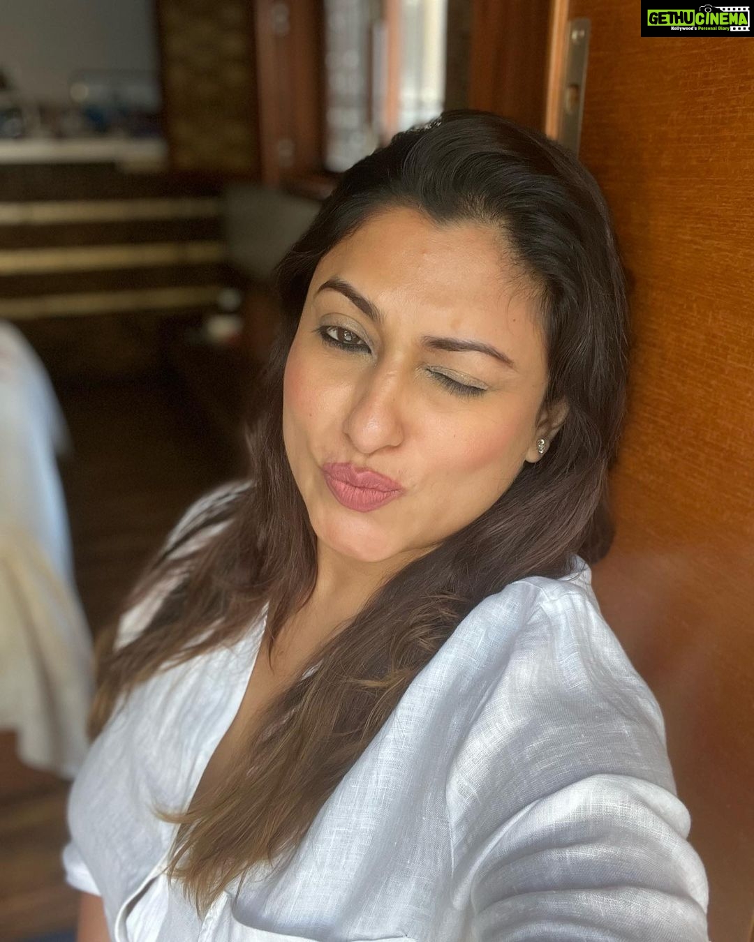 Malavika Instagram - stand strong in your light✨