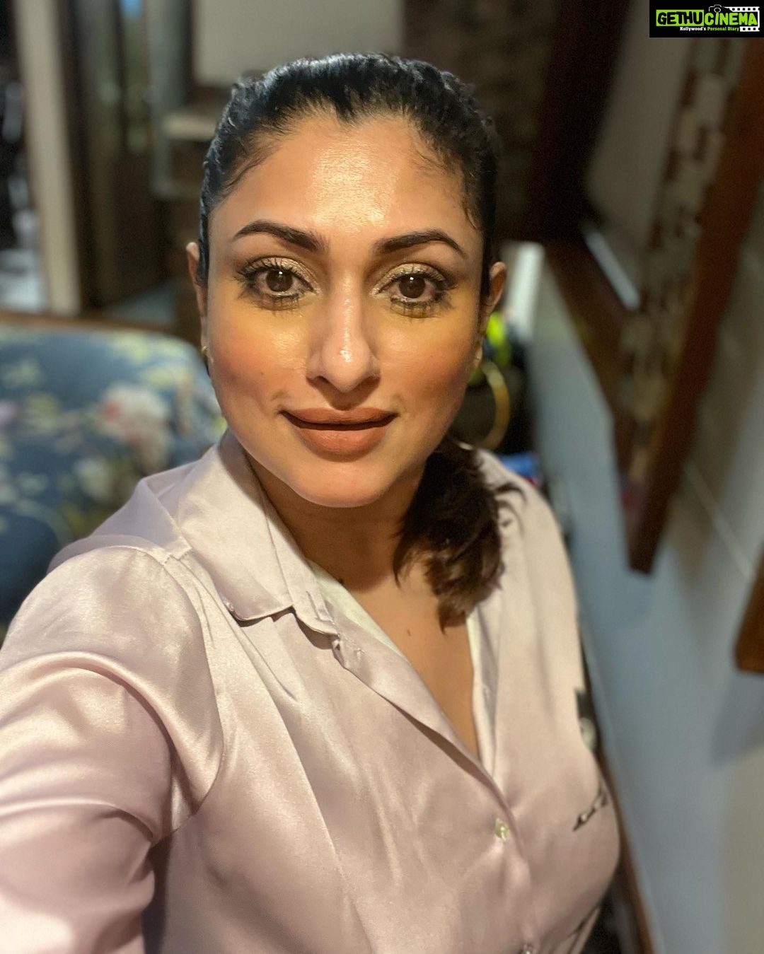 Malavika Instagram - …let me fall madly with me first🥂