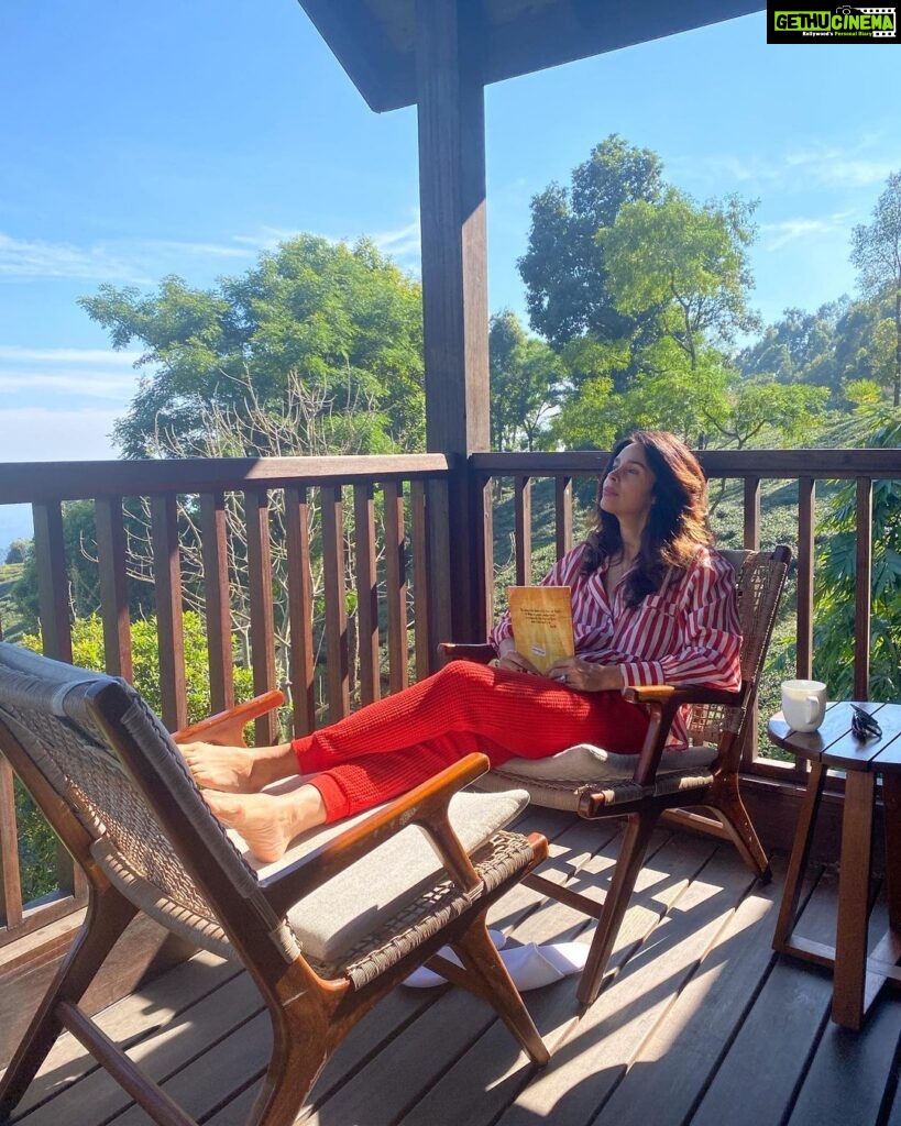 Mallika Sherawat Instagram - Catching up on my reading, I would encourage everyone to read more books, they are important for the mind, heart & soul 📖📓 . . . . . . . . . . #healthymindset #goodenergy #onelife #jungle #loveyouall #getoutside #ilovebooks #readmorebooks #positivethoughts Darjeeling