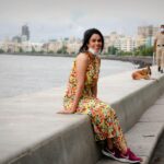 Mallika Sherawat Instagram - Throwback 📸 . . . . . . . . . . . . . . . #onthisday #alwayssmile #healthymind #alright #read #focus #itshappening #respect #better #confusion #eyeswideopen #worktime #nextproject #ilovemyteam #allset #alwayspositive #goodenergy #focustime #justathought #findyourjoy #changeiscoming #leadwithlove #innerpeace #inward #alliswell #spreadlove #thework #knowyourself #innerstrength #possibilities Marine Drive Mumbai