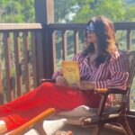 Mallika Sherawat Instagram - Catching up on my reading, I would encourage everyone to read more books, they are important for the mind, heart & soul 📖📓 . . . . . . . . . . #healthymindset #goodenergy #onelife #jungle #loveyouall #getoutside #ilovebooks #readmorebooks #positivethoughts Darjeeling