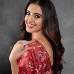 Malvika Sharma Instagram - Wearing @stotram.shop Jewellery @fineshinejewels Shot by @kiransaphotography Styled by @swathi__ramakrishnan Make up @makeup_asfaque Hair @sunny_hairr