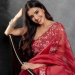 Malvika Sharma Instagram - Wearing @stotram.shop Jewellery @fineshinejewels Shot by @kiransaphotography Styled by @swathi__ramakrishnan Make up @makeup_asfaque Hair @sunny_hairr