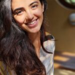 Malvika Sharma Instagram - Beauty is being the best possible version of yourself, inside and out ✨ Shot by @nim.is.hh 🧡 No make up, no filters 💁🏻‍♀️ Just me being me ❤️