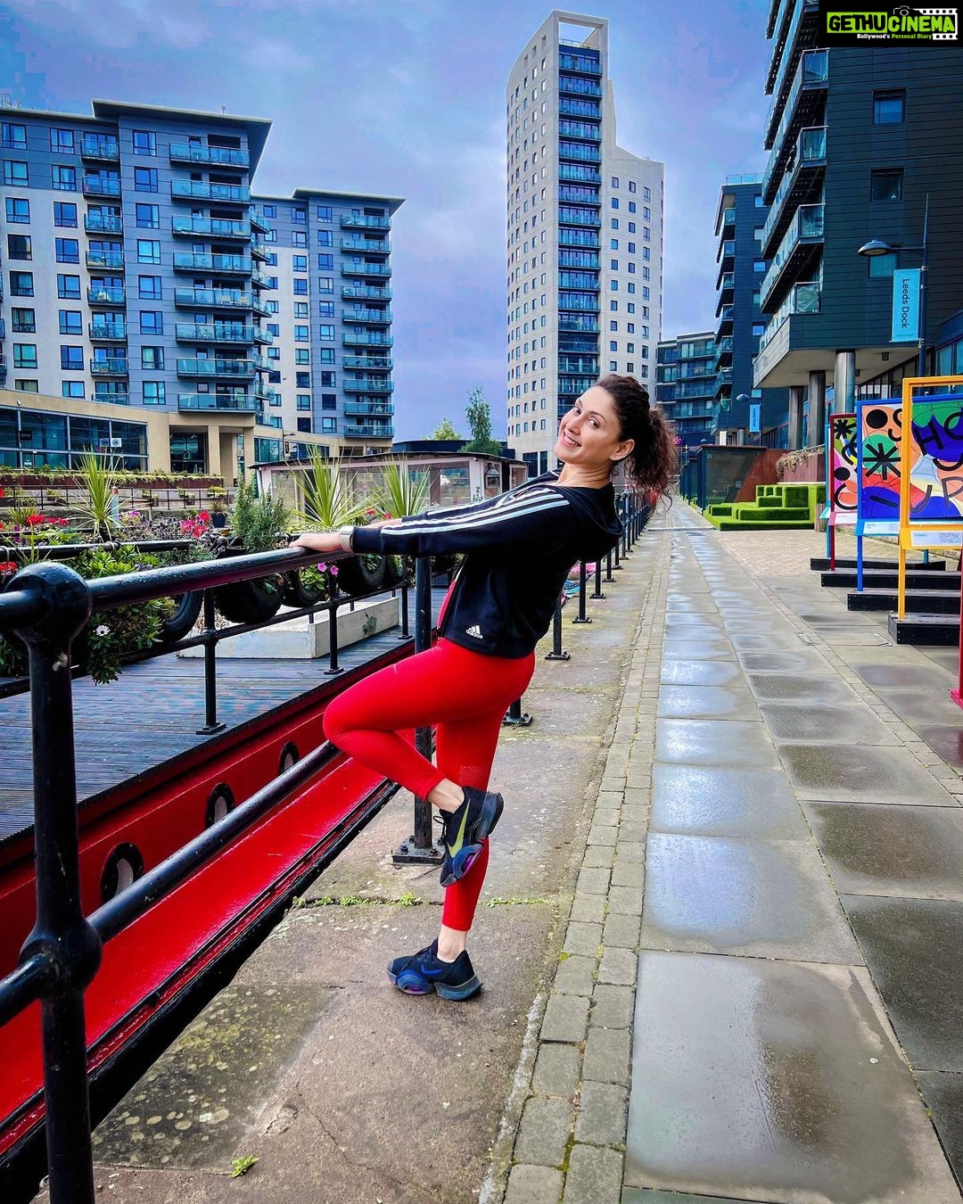 Manjari Fadnnis Instagram - Our trip is now getting adventurous, and I'm all smiles as I gear up for water sports in Leeds #unboxgreatbritain #travel #travelphotography #travelblogger #uk #discoveruk #leeds #wanderlust #adventure