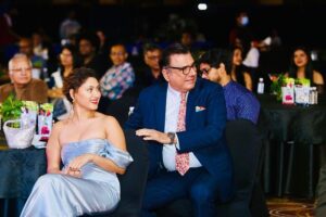 Manjari Fadnnis Instagram - Dear Boman Sir 🤗 You have no idea what an immense pleasure it was working with you on Masoom. Not just watching you at your craft but also you as a person, how lovingly you made each one of us on set your own 🤗 love you always & forever ❤️🤗 Happy Birthday 🥳
