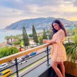 Maryam Zakaria Instagram - "Felt cute, might stay on this balcony forever” 😍 📍Alanya . . #photoshoot #balcony #traveldiaries #holiday #beautifulview #alanya #turkey #dress #style #summervibes #maryamzakaria Alanya Аланья