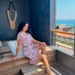 Maryam Zakaria Instagram - You’ll never stop exploring once you begin. Every place in the world is a beautiful place to visit when you have a little extra time in your hands. #balconythoughts 😍 📍Alanya #travel #adventure #balcony #travelphotography #traveldiaries #photoshoot #outfitoftheday #pinkdress #turkey #alanya #style #actress #influencer #maryamzakaria #qoutes Alanya Аланья