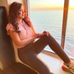 Maryam Zakaria Instagram - Daydreaming ✨ . . #throwbackthursday #cruise #travel #beautifulview