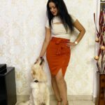Maryam Zakaria Instagram - Ready for Friday night out but first Photoshoot with @rockycutiegolden 😍 . . #photoshoot #pose #pet #goldenretriever #doglover #style #fridayoutfit #outfitoftheday #fashion #maryamzakaria #glam