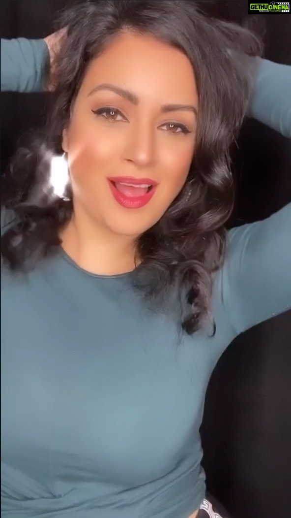 Maryam Zakaria Instagram - Habibi β€οΈπ . . #arabicsong #reels #dance #expression #throwbackthursday #reelsinstagram #reelitfeelit #actress #influencer #trendingtoday #trendingreels #trendingreelsindia #indiantrendingreels #reelkarofeelkaro #indiatrendingreels