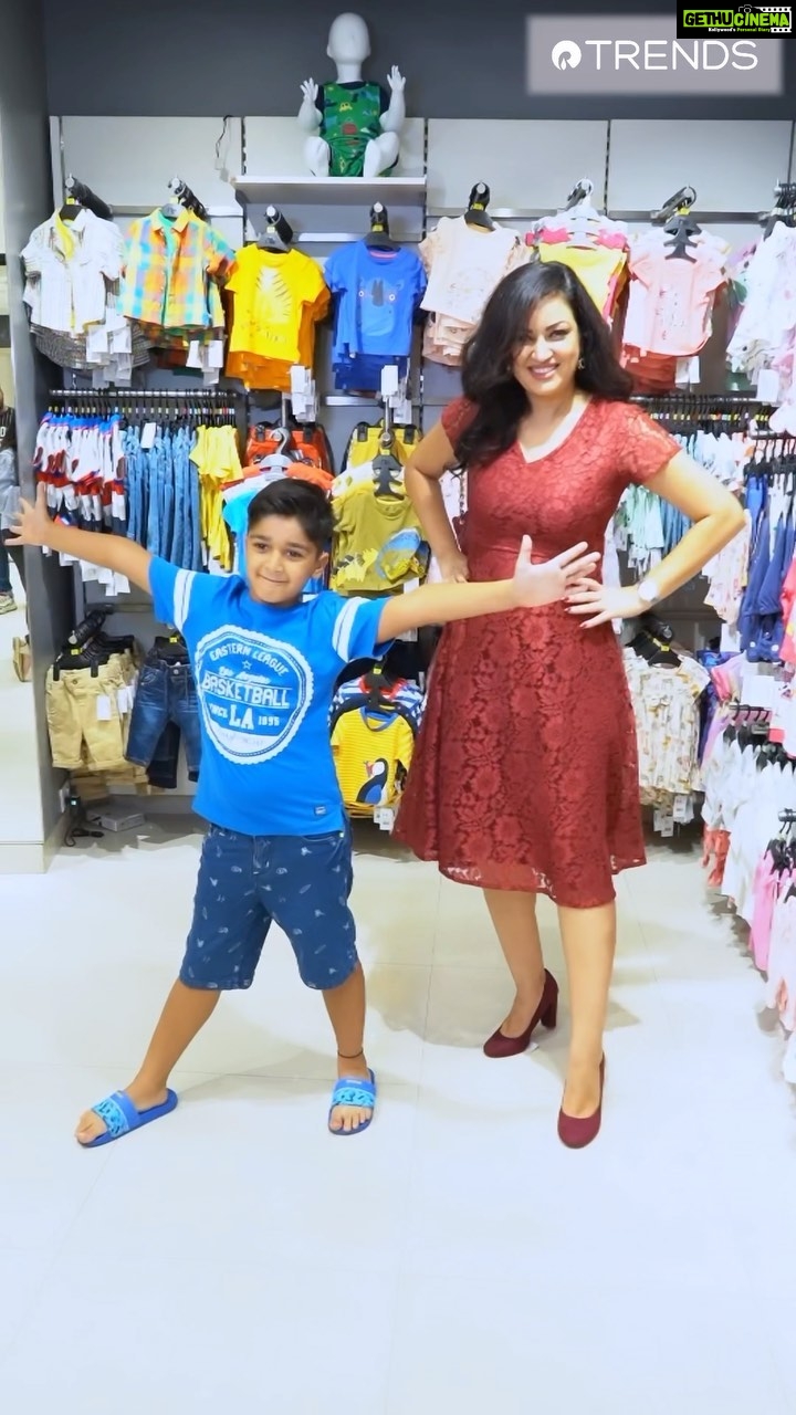 Maryam Zakaria Instagram - Summer is here! And so is your chance to win big prizes at the Trends store near you with your kids! Discover the fun-filled kids summer collection full of comfort fits, trendy styles and much more...while winning surprising rewards at the Kids' Summer Fest! Visit www.trendskidsfest.com #Reliancetrends #Trendskidsfest #summerfest #sale #reliance #kidsoutfit #kidssummerfest #happyshopping #offers #kidsclothing #reelsinstagram #reelsindia #reelkarofeelkaro #fashionista