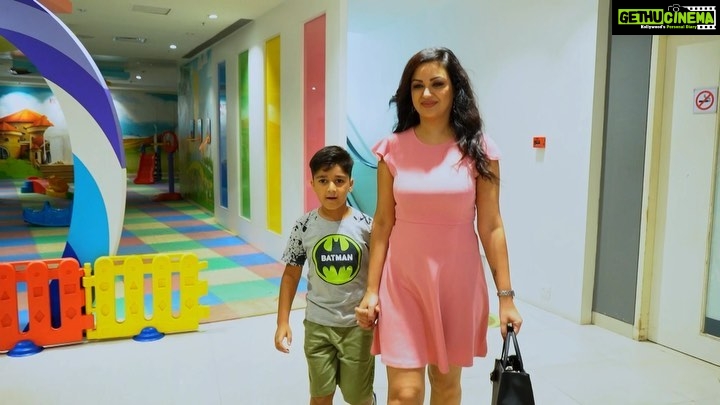 Maryam Zakaria Instagram - This summer, enjoy some fun time with your kids at your nearest Trends store! Shop the latest kids collection and participate in the Kids Summer Fest to win big prizes! Celebrate the spirit of summer in the most trendy, comfy and stylist clothes and accessories of the season! Visit www.trendskidsfest.com #Reliancetrends #Trendskidsfest #summerfest #sale #reliance #kidsoutfit #kidssummerfest #happyshopping #offers #kidsclothing #trends #fashion
