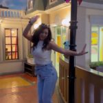 Maryam Zakaria Instagram - One Persian dance move😜🔥 . . #shemovelike #trending #trendingreels #reelsinstagram #reelitfeelit #reelkarofeelkaro #dance #persian
