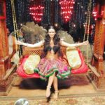 Maryam Zakaria Instagram - I found this pictures from my Aare Pritam Pyare song, had to share with you guys 😀 ❤️ Loved the outfit designed by @_jimmyzdesigner_ 😍 . . #aarepritampyare #rowdyrathore #bollywoodmovie #bollywoodsong #iteamsong #bollywoodactress #indianoutfit #desi #fashion #influencer #maryamzakaria #glam #glamour Mumbai, Maharashtra