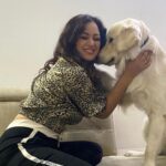 Maryam Zakaria Instagram - Missed you my baby @rockycutie2021 ❤️❤️❤️ . . #goldenretriever #doglover #cutnessoverload #mybaby #dogphotography #influencer #model #actress #smile #happiness Mumbai, Maharashtra