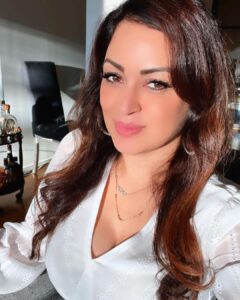Maryam Zakaria Instagram - Happy monday 🌞❤️