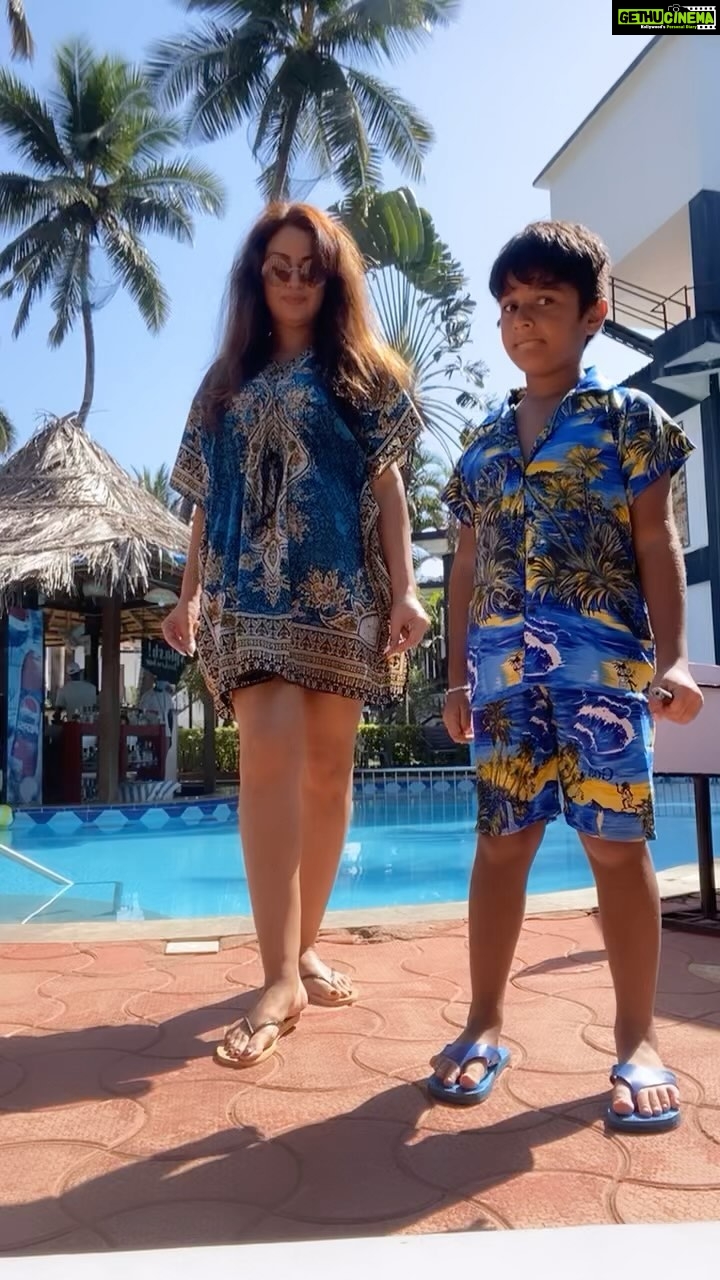 Maryam Zakaria Instagram - Tbt last day in Goa we had so much fun @realaryanthakur . . #reels #trending #goa #holiday #funtime #motherandson #reelsinstagram #reelitfeelit