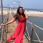 Maryam Zakaria Instagram - “Valentine Special” Hi everyone here is my new Persian dance cover Shabe Royaei. I hope you will enjoy this one. Watch Full dance song on my YouTube channel Link in bio Happy Valentine’s Day ❤️❤️❤️ Choreography, Edit and styling by me ☺️😘 Singer @aronafshar Location: Goa ، امیدوارم دوست داشته باشین رقص کامل فیلم را در یوتیوب تماشا کنید. . . . . . . . #persiandance #dance #persian #iranian #shaberoyaei #arinafshar #persiansong #persianreels #dancecover #goa #reels #persiangirl #rags #bollywoodactress #maryamzakaria #glam #style #رقس #رقص_ایرانی #رقص #influencer #traveldiaries #beautifuldestinations