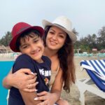 Maryam Zakaria Instagram - His smile 😍 . . #smile #motherandson #holiday #goa #funtime #cutnessoverload Morjim