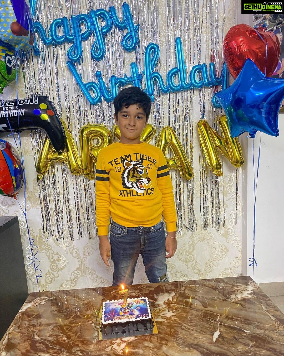 Maryam Zakaria Instagram - Happy birthday my handsome son, I wish you all the best things in this world. We are so blessed to have o have you in our life. Love you so much ❤️❤️❤️🥳 #aboutlastnight #bringinbirthday #happybirthday #myson #birthdayboy #family Mumbai, Maharashtra